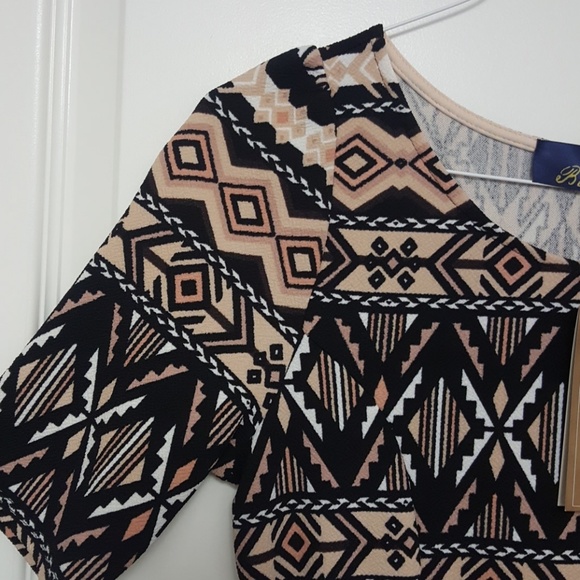 Dress - Picture 2 of 6